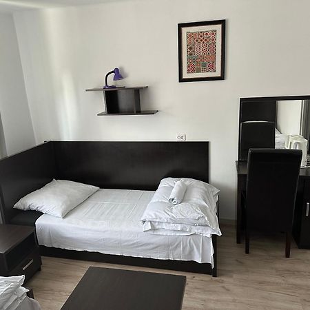 Dukat Hotel Horyniec Luaran gambar
