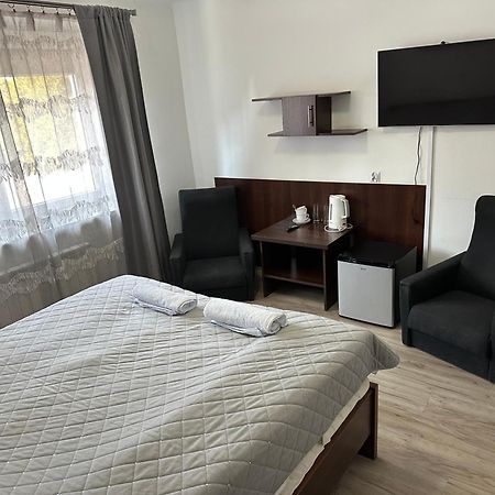 Dukat Hotel Horyniec Luaran gambar