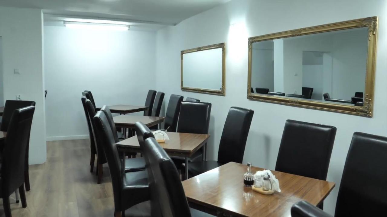 Dukat Hotel Horyniec Luaran gambar